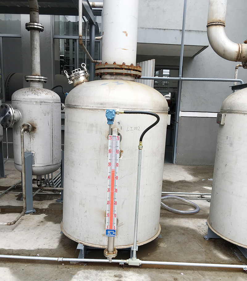 無錫某設備廠磁翻板液位計的應用現(xiàn)場